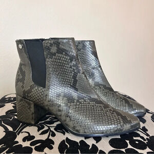 Calvin Klein Fiorrana Snake Print Ankle Heeled Booties 8.5